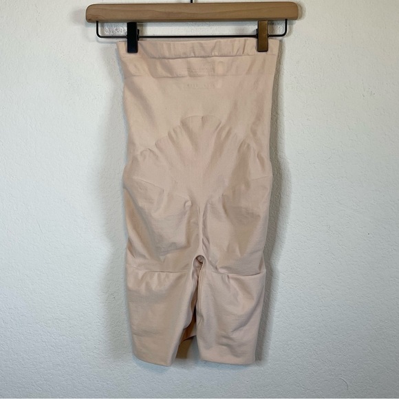 Spanx Sculpt High Waisted Mid Thigh Shorts Tan Shapewear Size 1X - Picture 4 of 7